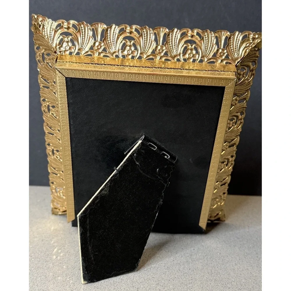 Vintage Brass Picture Frame 3.5 x 4.5 Filigree Ornate Gold Tone Hollywood EUC